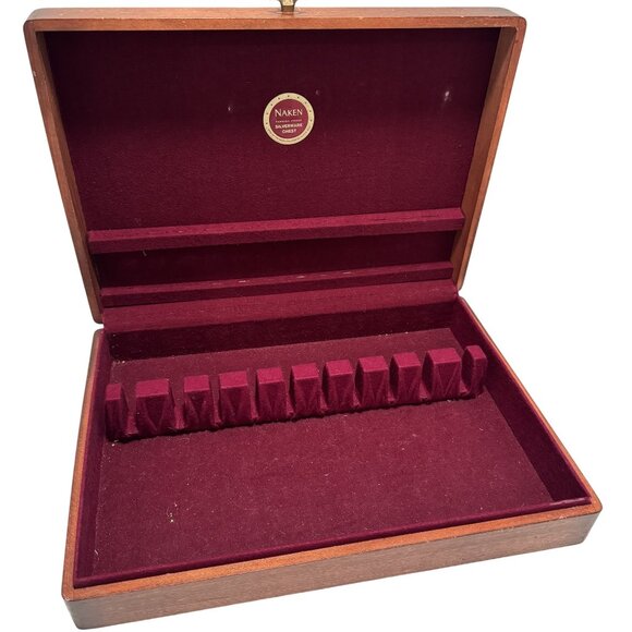 Vintage Naken`s Flatware Anti-Tarnish Silverware Wood Storage Chest - Picture 1 of 10